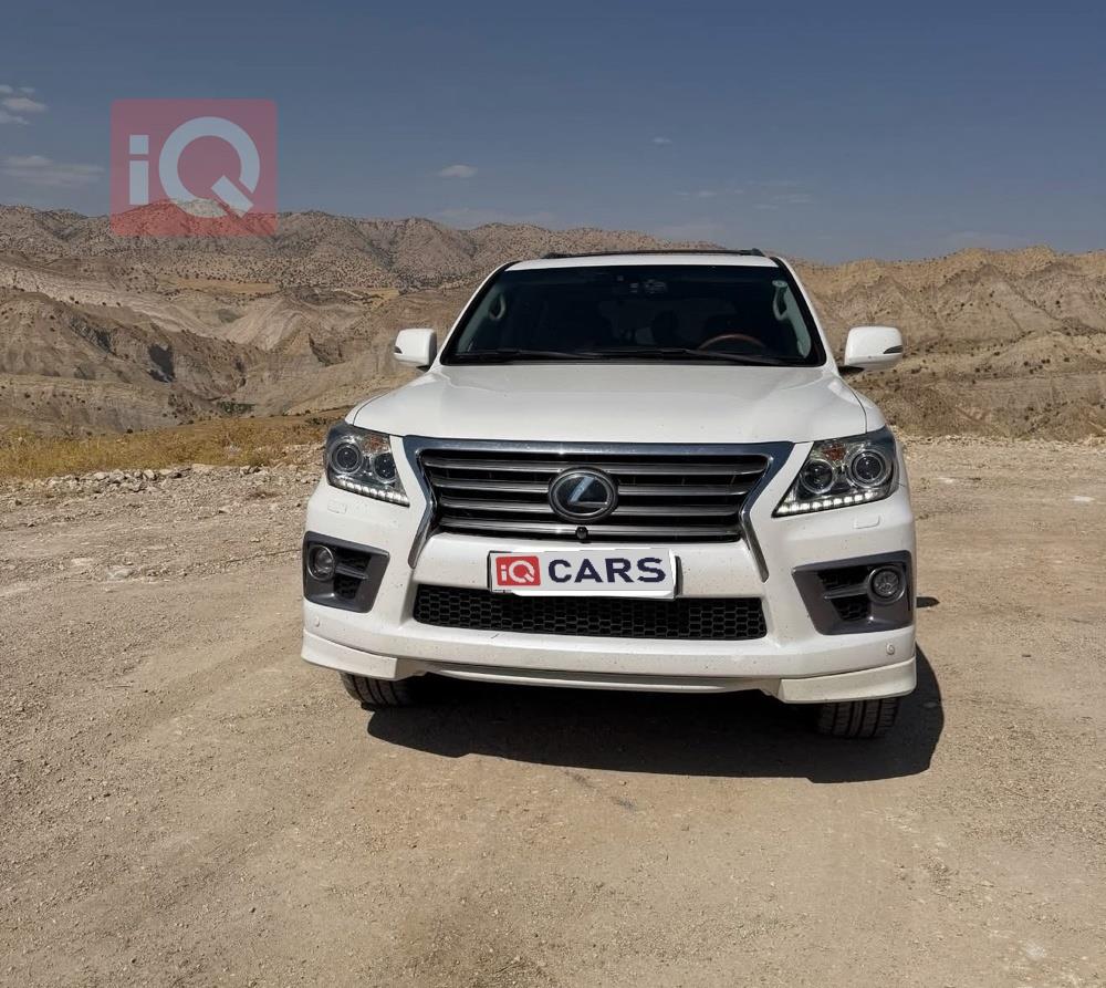 Lexus LX